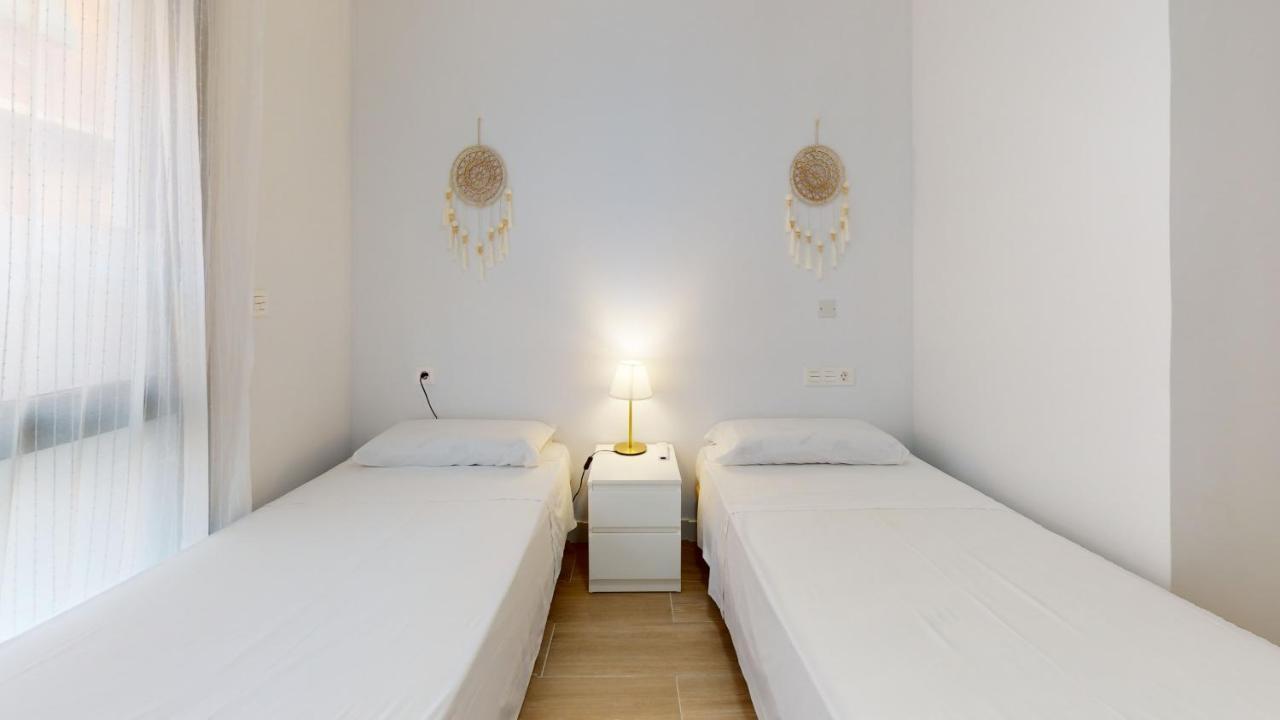 Alicante Colorful Center Bajo Apartment Bagian luar foto